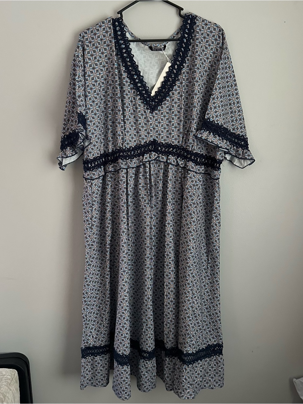 BloomChic Blue and White Printed Midi Dress